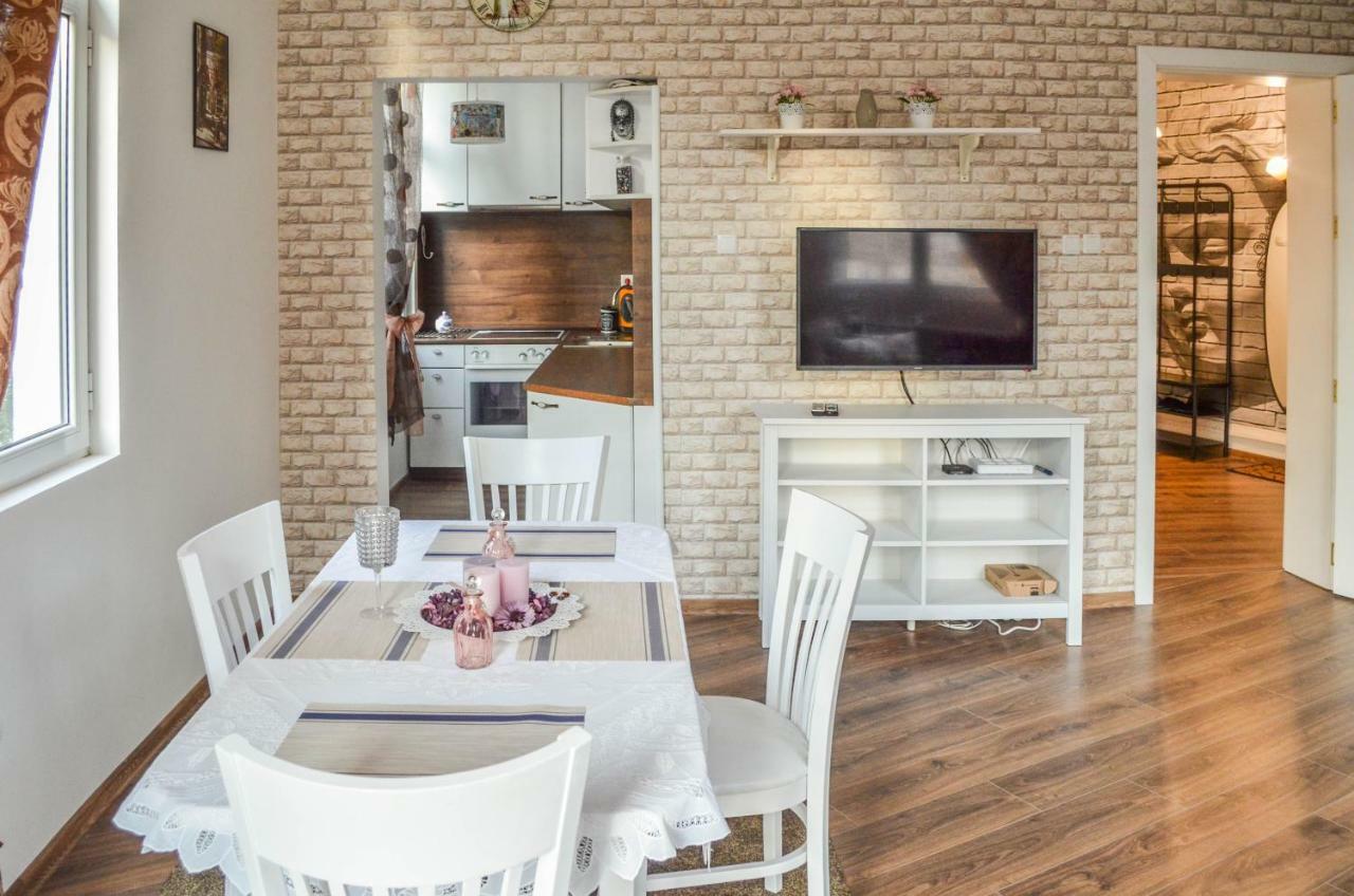 Host Housee Angel's -2 Bedroom, 2 Bathroom In Centre * Sofia